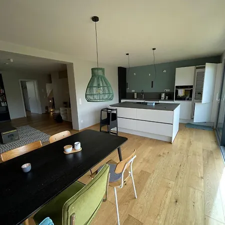 Modern Oasis Of Peace With Garden, Public Transport * Düsseldorf