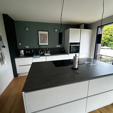 Modern Oasis Of Peace With Garden, Public Transport Düsseldorf