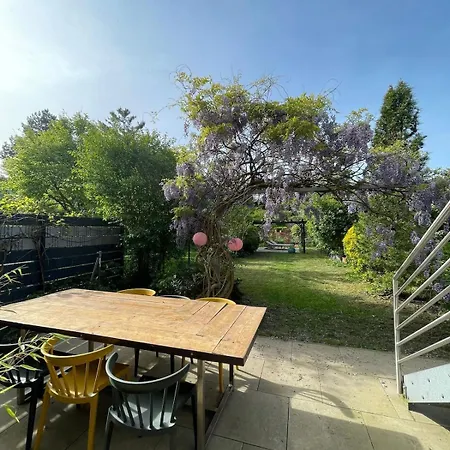 Modern Oasis Of Peace With Garden, Public Transport Дюссельдорф