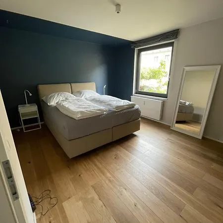 Apartman Modern Oasis Of Peace With Garden, Public Transport *