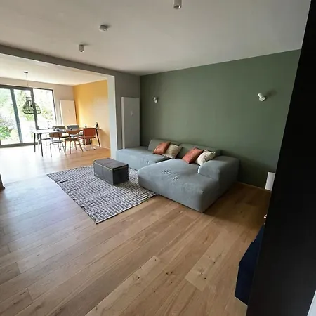 Apartment Modern Oasis Of Peace With Garden, Public Transport *